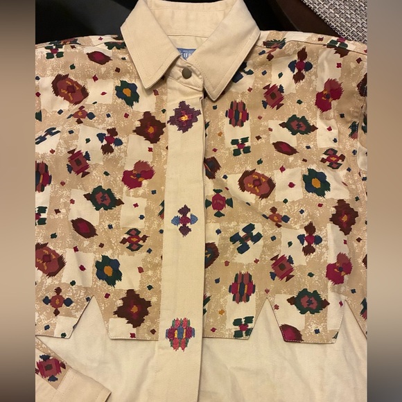WESTERN WEAR WRANGLER Beige and Multicolor Patterned Button-Up Shirt - Picture 3 of 13